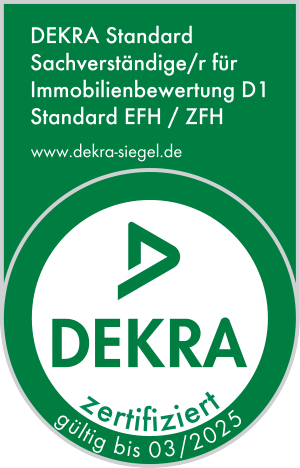 Das Bild zeigt das Zertifizierungssiegel der DEKRA Certification GmbH, welches Marco Kossakowski nach absolvierter Prüfung befristet erhalten hat.