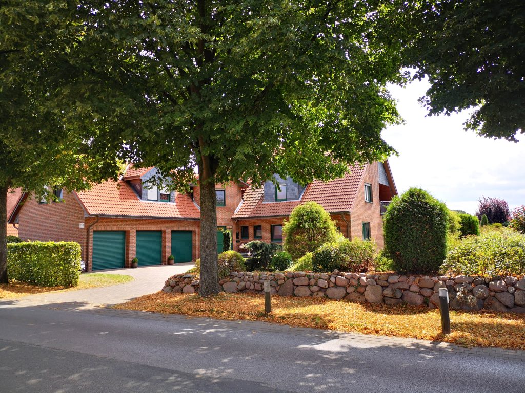Das Bild zeigt das Haus in Wunstorf Idensen, welches durch uns verkauft wurde. Idensen ist eine Gemeinde der Kleinstadt Wunstorf in der Region Hannover.